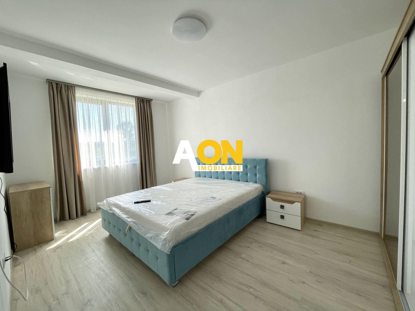 Apartament cu 3 camere, Terasă, Loc de parcare, Zona Bazinului Olimpic - Poză 3