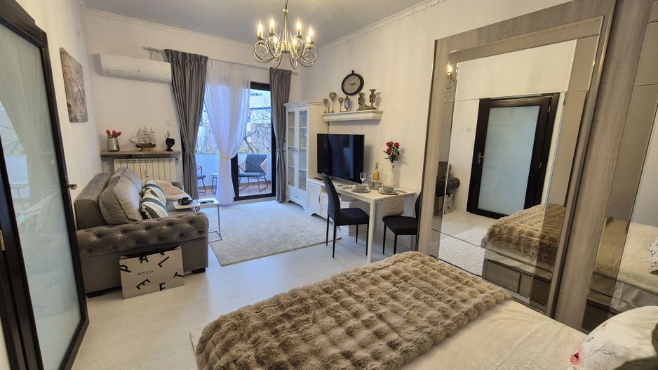 Garsonieră Eleganta 34,31 mp + boxa 3,07 mp - Magheru - Romana - Poză 1