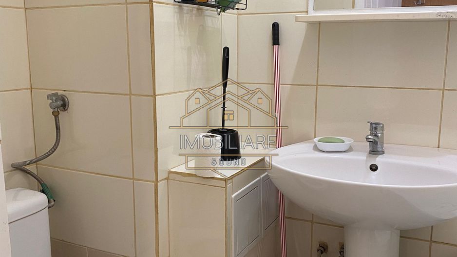 Apartament de închiriat zona Strada Aron Pumnul, 2 camere - Poză 10