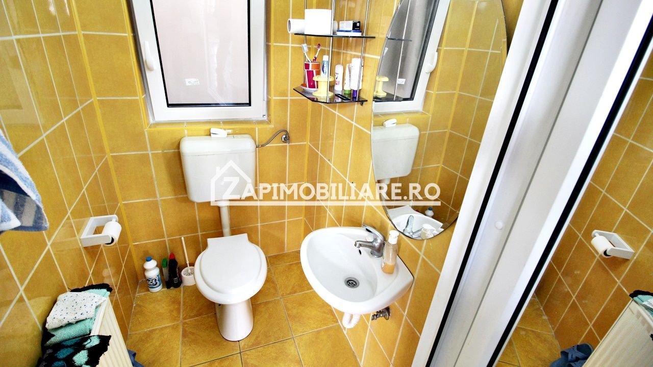 Casa 5 camere,3 băi,180 mp.teren 371 mp.Central - Poză 4