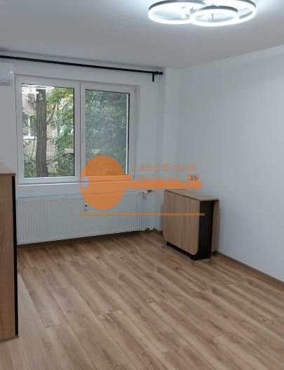 Apartament cu 3 camere in zona Crangasi - Poză 5