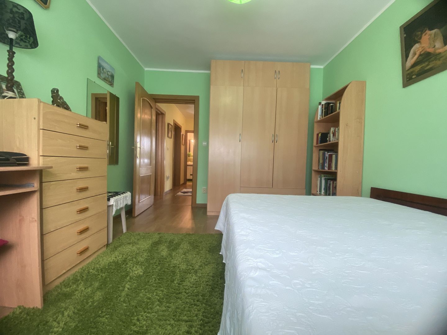 Oaza de liniste si verdeata! Vanzare casa cu 5 camere in Pucioasa - Poză 7
