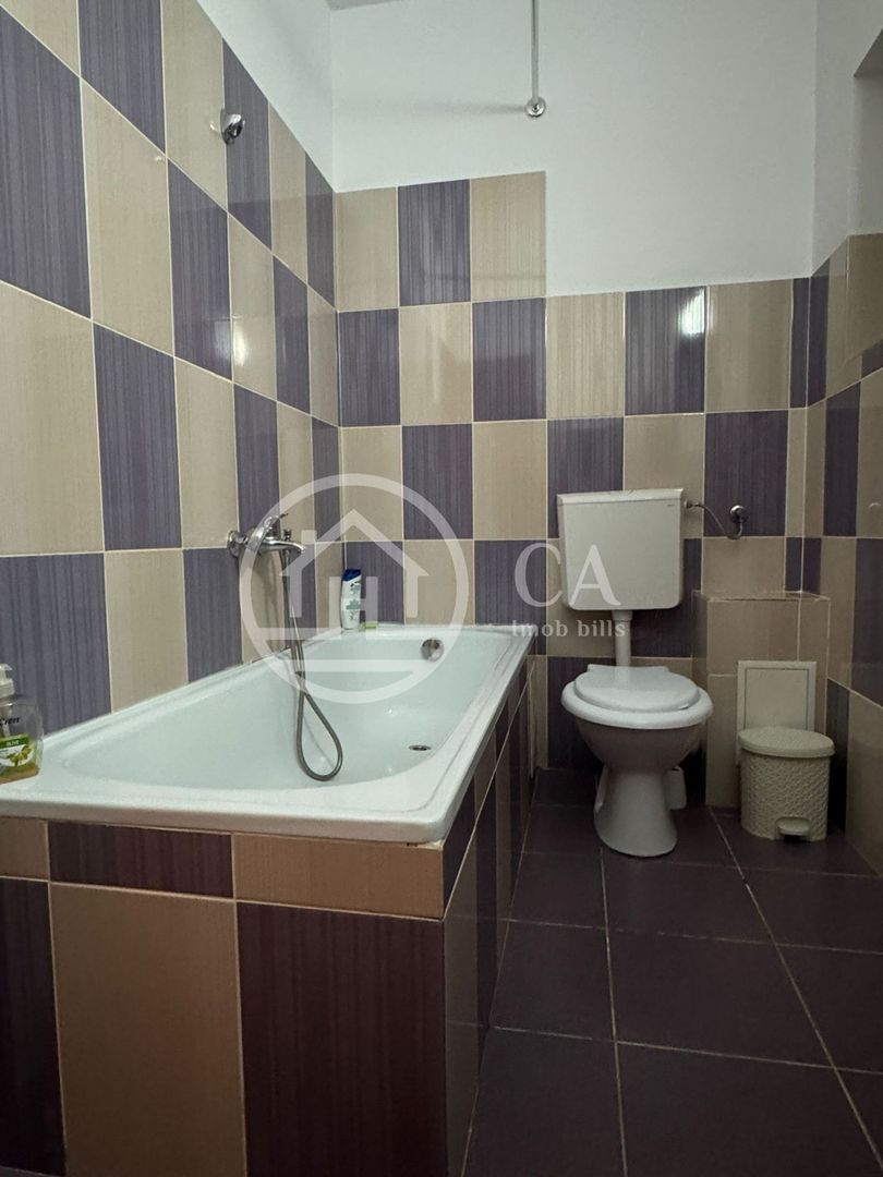 Casă de închiriat cu 4 camere în Cartierul Europa, Oradea - Poză 13