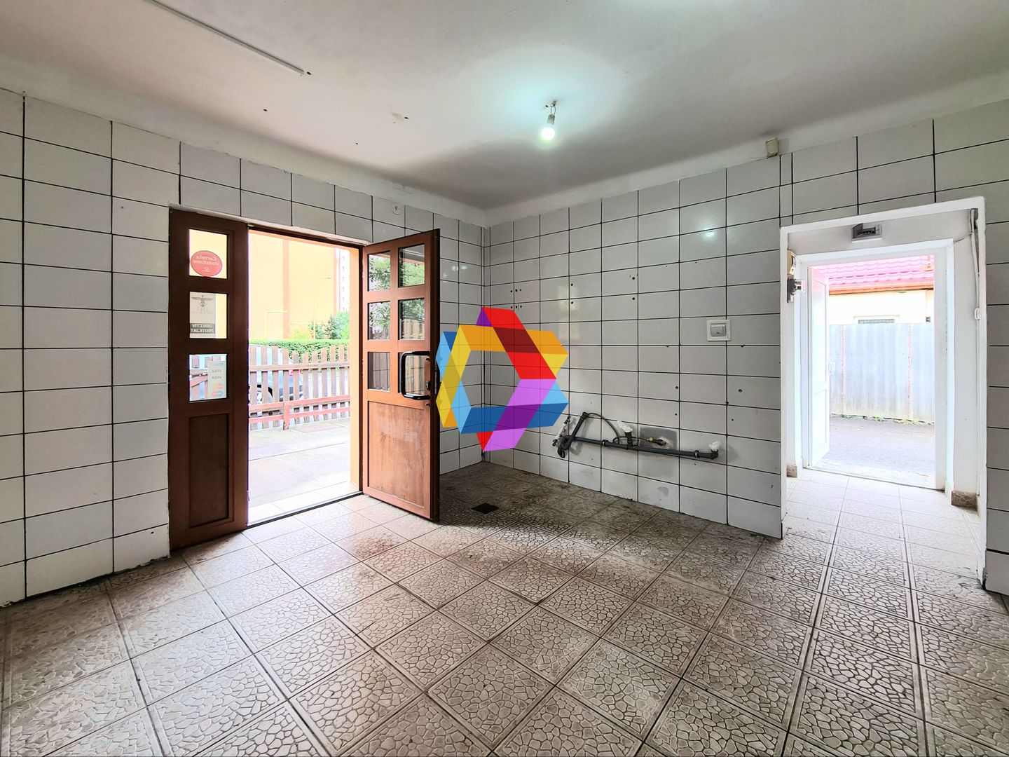 Spatiu comercial de închiriat Brasov - 138 mp # spatii-comerciale-brasov.ro - Poză 2