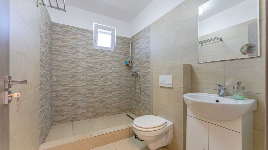 Casă individuală în Hărman, cu teren de 627 mp și bucătărie echipată - Poză 15