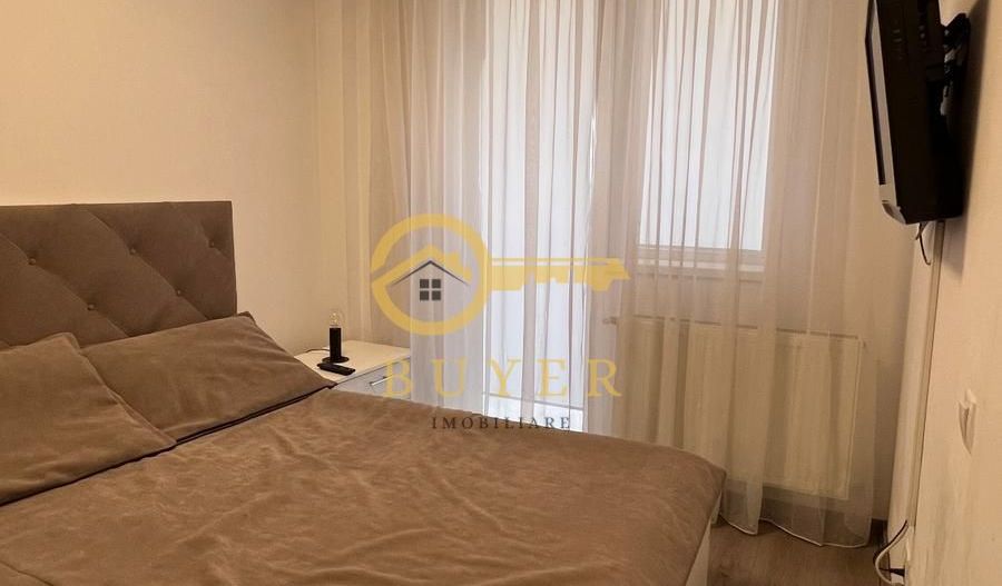 Garsoniera pe Pictor Brana, Selimbar- Etaj 1, loc de parcare privat - Poză 3
