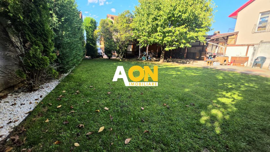 Casa 4 Camere, Zona Centru, 463mp Teren - Poză 1
