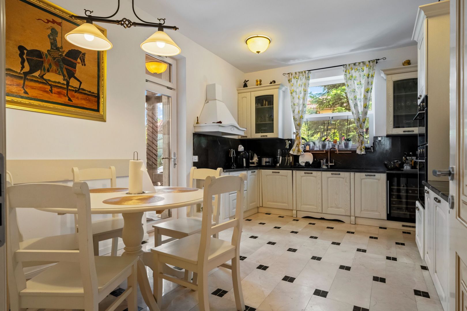 Oportunitate Rară: Vilă pe Lac | 1.898 mp Teren | Piscină - Poză 8