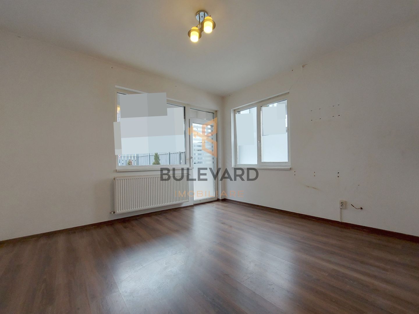 Apartament cu 3 camere+gradina de 58 mp, Sub-Cetate! - Poză 3