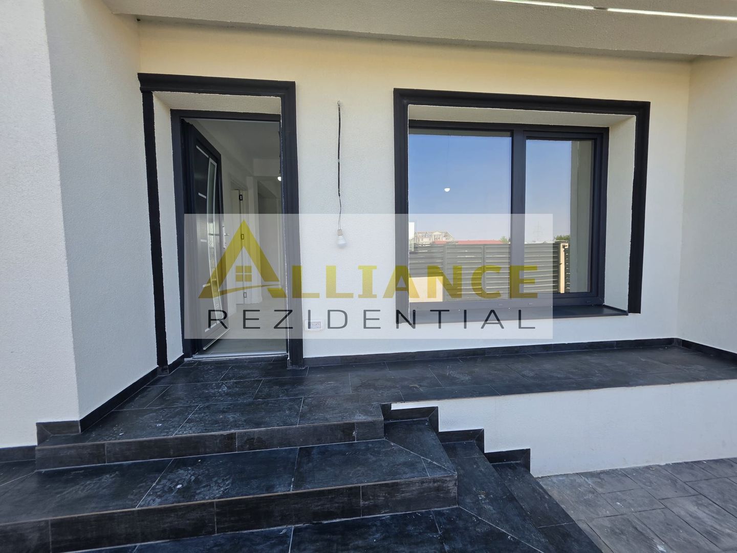 Vila 4 Camere | Curte amenajata - Poză 5