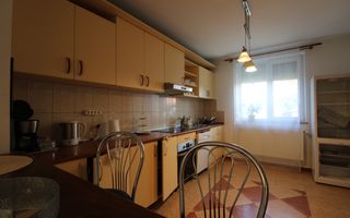 Casa in Blascovici, 5 camere + 3 bai, centrala proprie - Poză 7