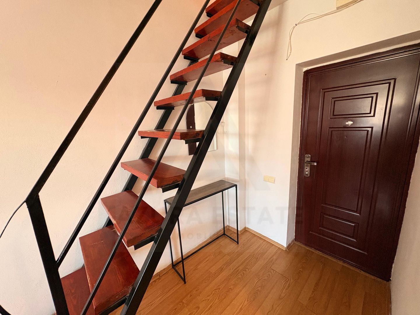 Garsonieră 36 mp compartimentată pe 2 niveluri Terezian - Poză 20