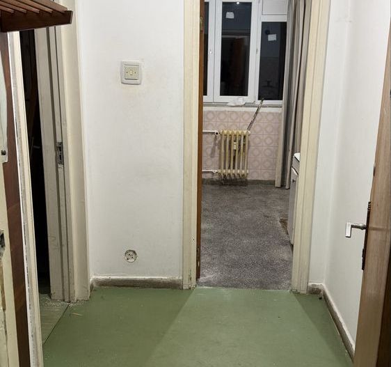 Apartament 2 camere de vanzare Gorjului - Poză 1