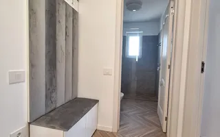Apartament 3 camere,2 bai+parcare, lux Rasnov - Poză 13