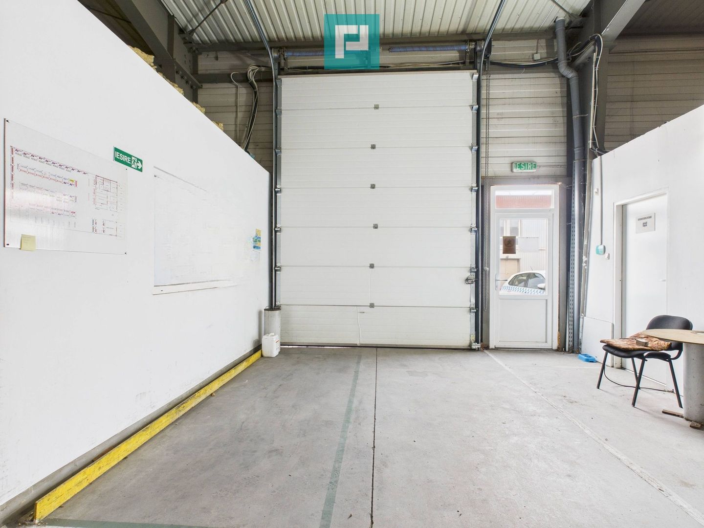 Hală și spații de birouri în Arad - Poză 10