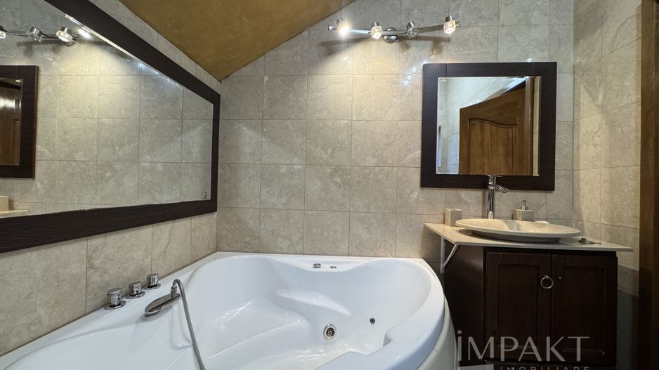 apartament 3 camere 100 mp pe 2 etaje zona Horea central, de închiriat - Poză 14