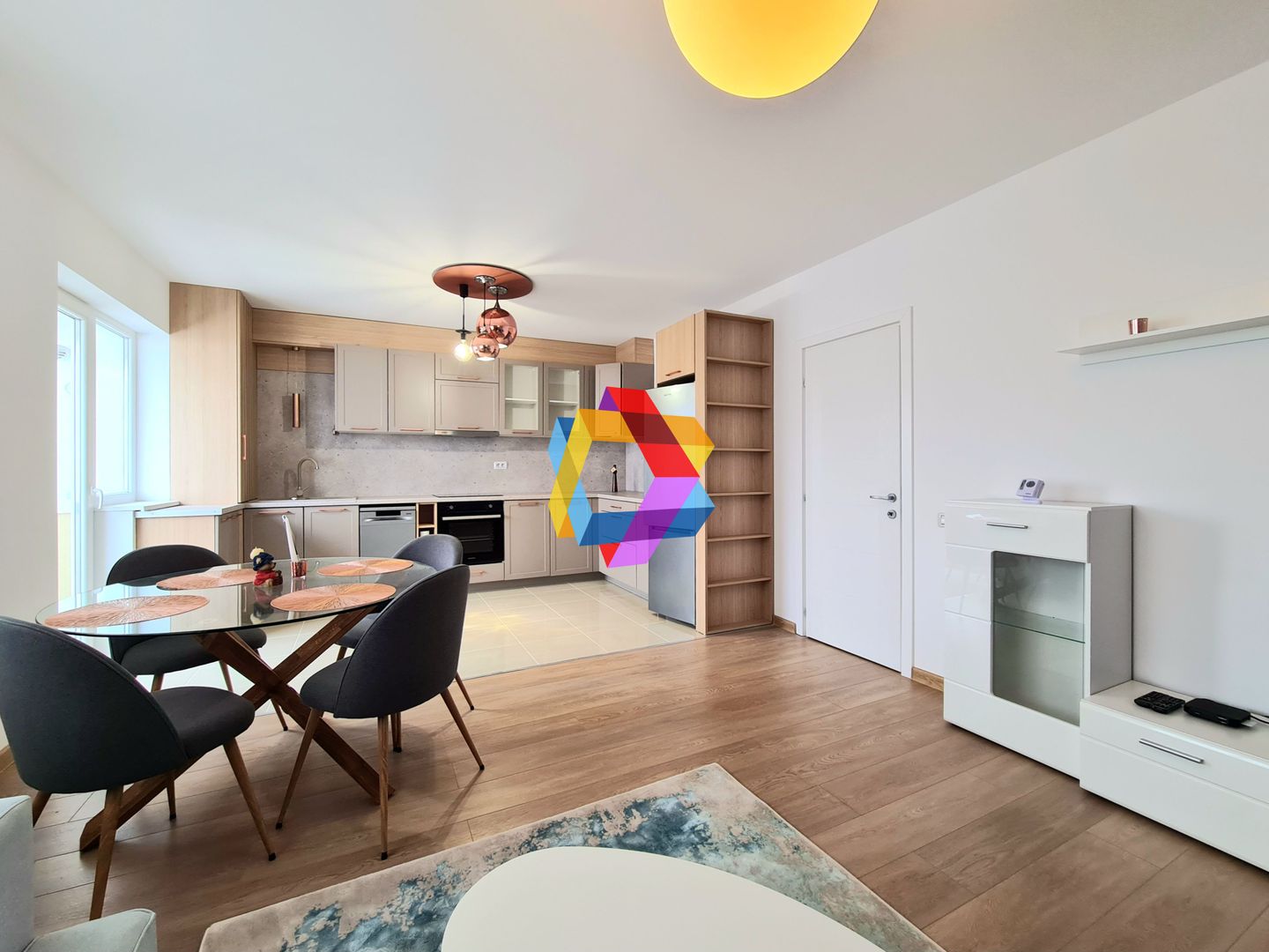 Apartament doua camere de vanzare - Sub Cetate - Sânpetru - Poză 4