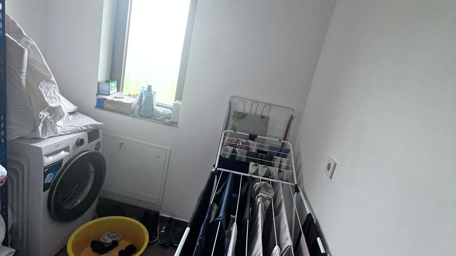 Casa  nouă de vanzare cu garaj,  în zona Micesti - Poză 12