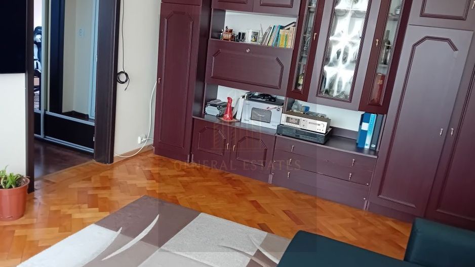Apartament 2 camere,semidecomandat, mobilat, utilat - Poză 1