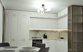 Vilă individuală de închiriat, zona Primăria Miroslava, 4 camere, 130 mp utili, 400 mp teren - Poză 4