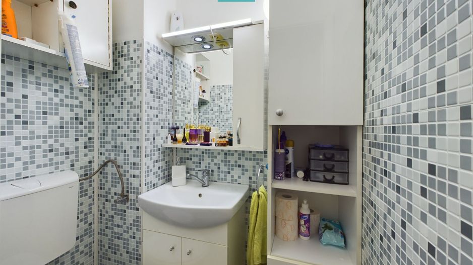 Apartament cu 3 camere în Alfa - Poză 11