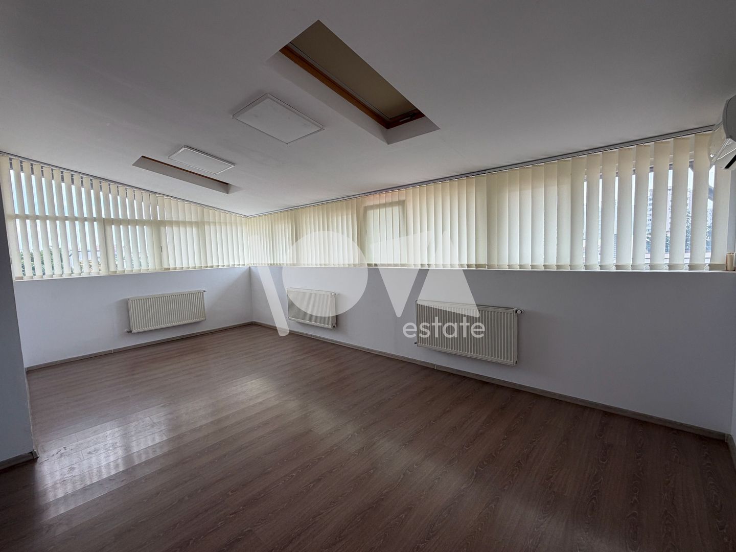 De închiriat: clădire birouri - clinică - 800 mp - renovată - Poză 3