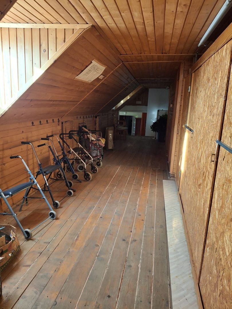 Casa cu 15 camere de vanzare in Bazna, Sibiu ( azil, pensiune) - Poză 13