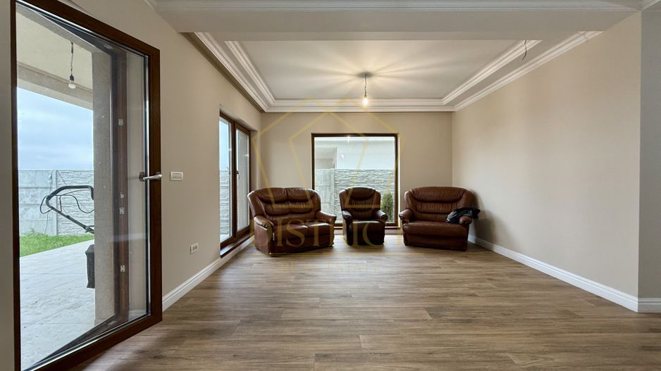 Duplex despartit prin perete dublu 127 mp utili | Sacalaz - Poză 6