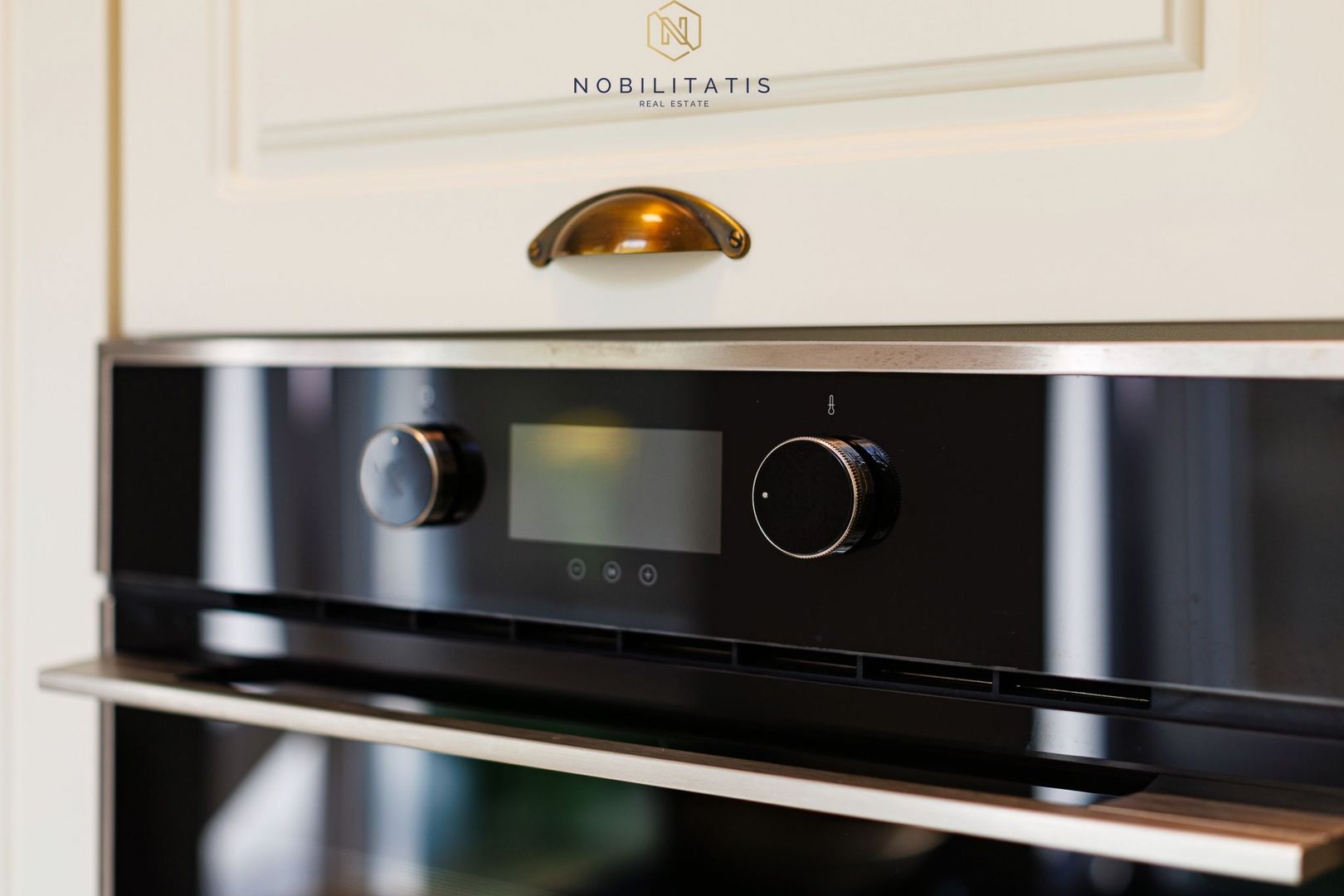 Apartament de Lux cu 3 Camere & Curte Privată de 212 mp în Timișoara - Poză 34