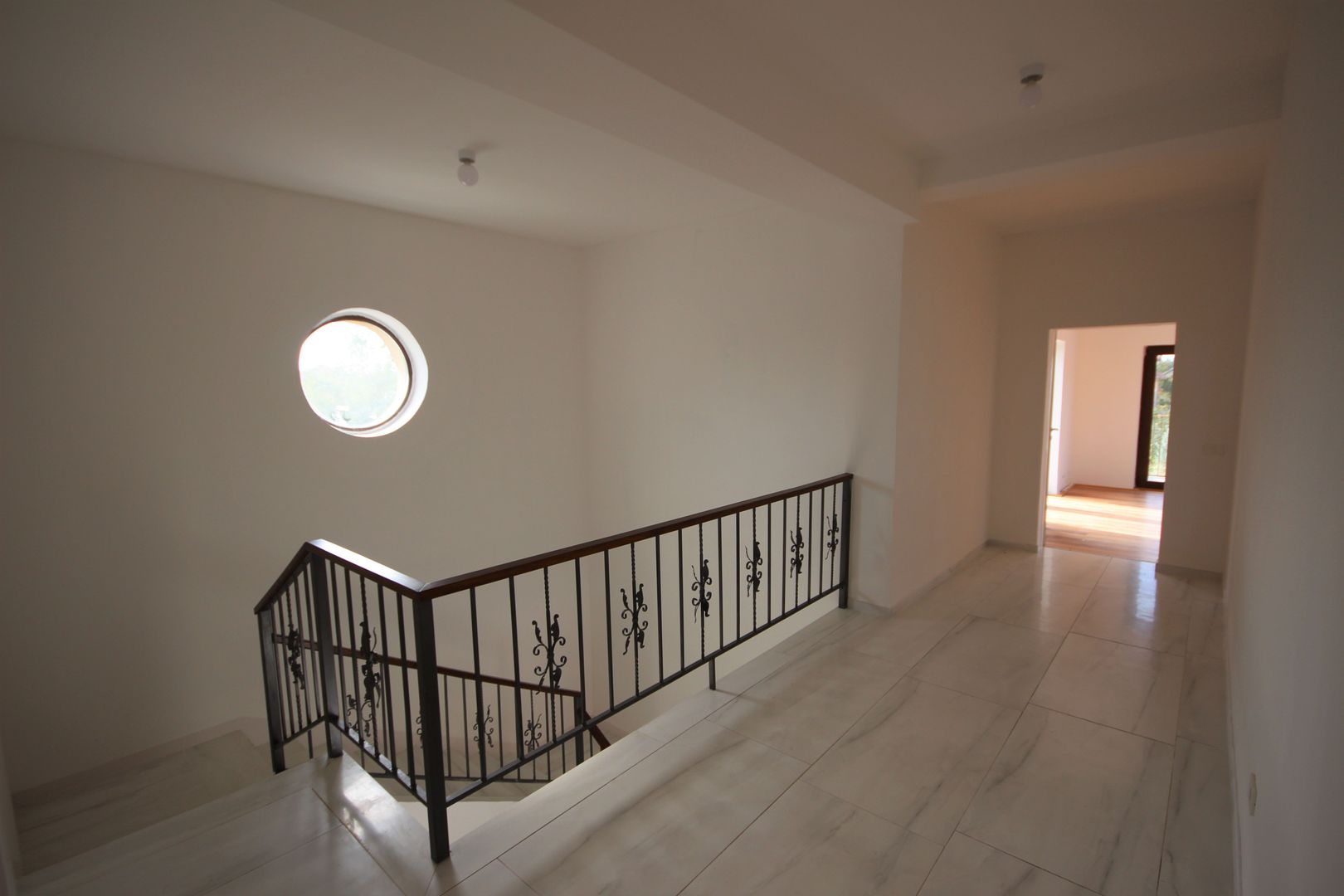 Casa stil mediteranian in Dumbravita - Poză 9