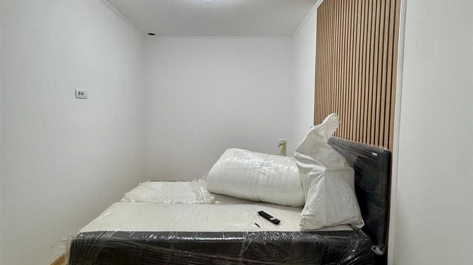 Apartament 3 camere la curte - Poză 6