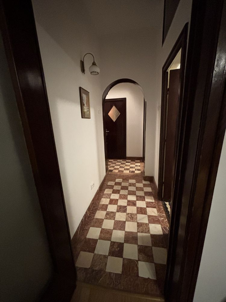 APARTAMENT  DEOSEBIT ZONA KISELEFF - Poză 6