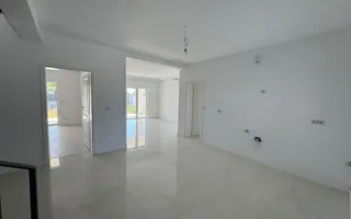 1/2 Duplex modern cu garaj, 150 mp utili, teren 390 mp – Dumbrăvița - Poză 11