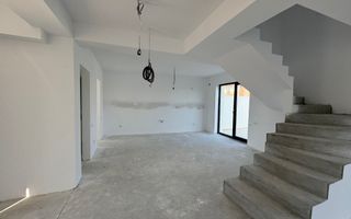 Vila Otopeni Odaile, curte GENEROASA 390m2 - Poză 3