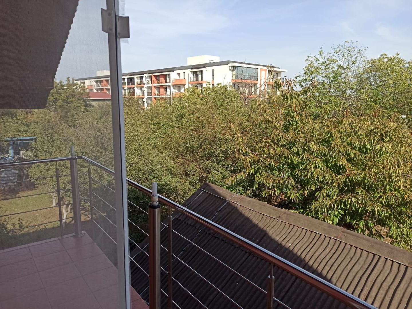 Casa 5 camere, 250 mp teren liber, adiacent șoseaua Leordeni - Poză 24