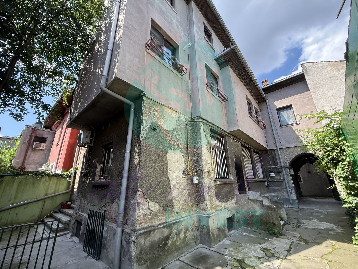 Refugiu urban într-o vilă interbelică - Poză 1