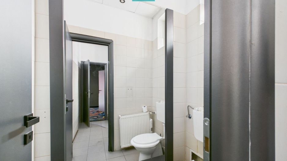 Spațiu de 135 mp cu vad comercial în Arad - Poză 5