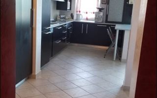 3 camere,72 mp utili, vedere panoramică – merită văzut! - Poză 2