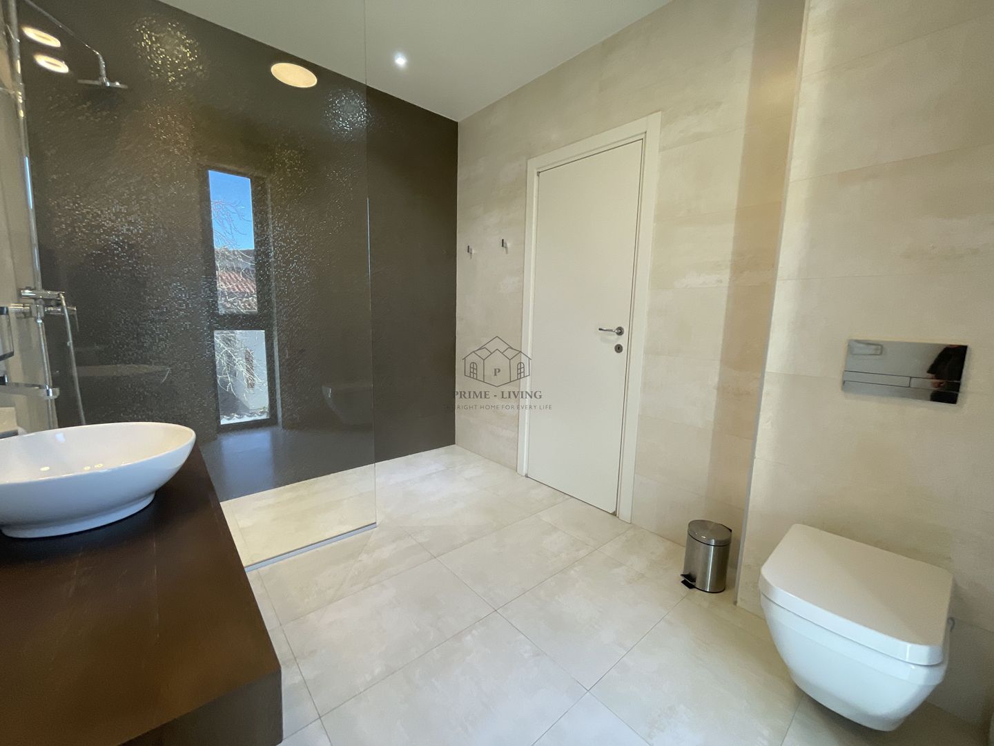 VILA CU 5 CAMERE LA INCHIRIERE LANGA BRITISH SCHOOL - Poză 28