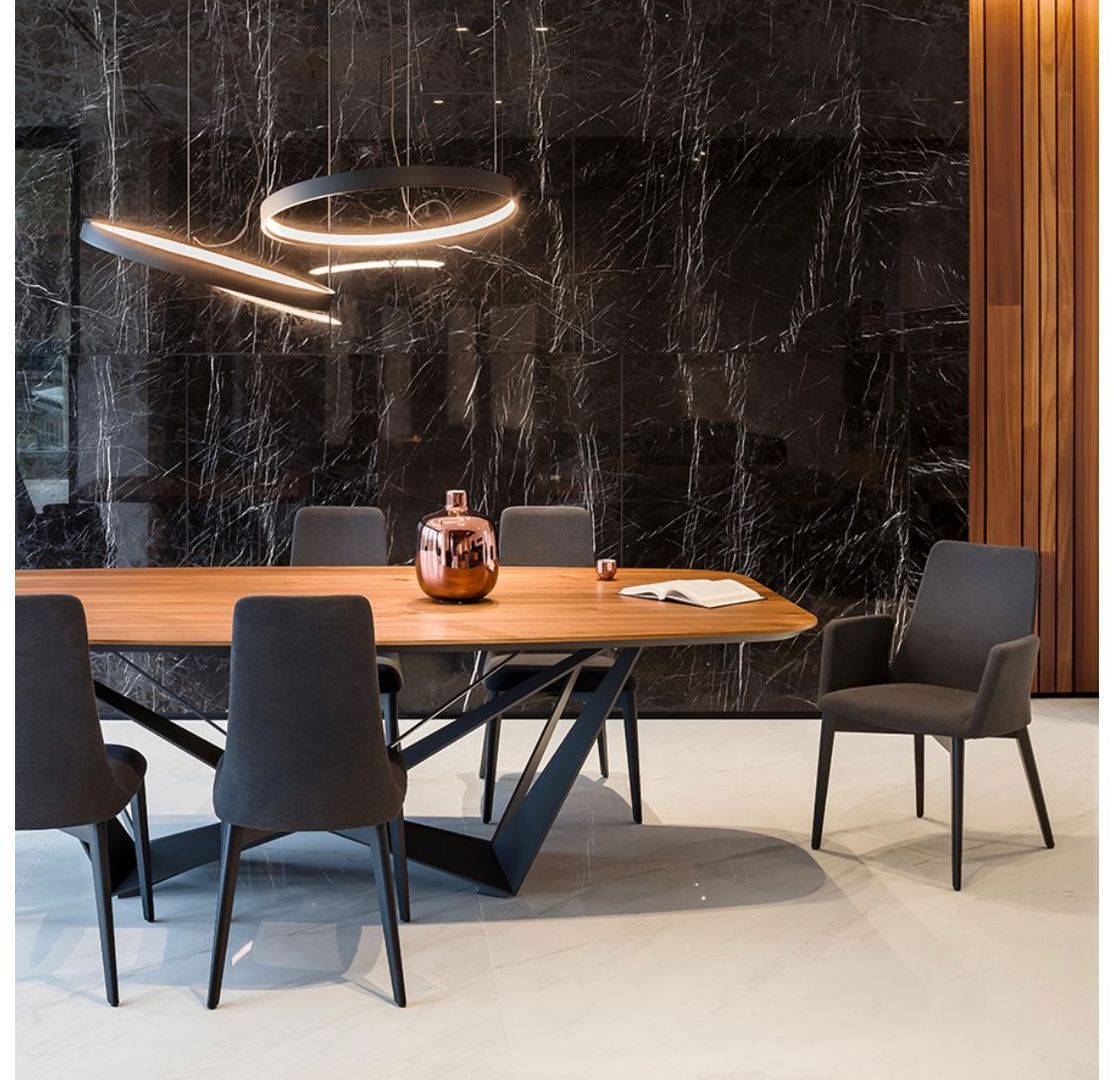 Vila superba în Mogoșoaia cu deschidere la lac - Poză 12