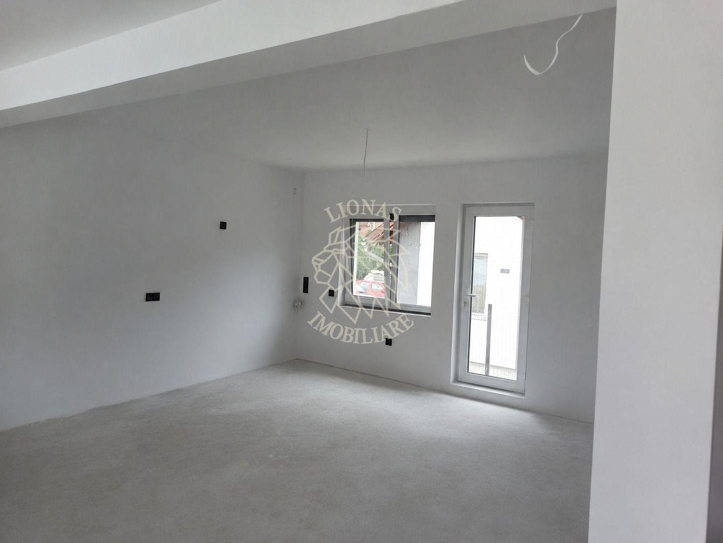 Apartament Nou 4 cam- 2 nivele-curte proprie 85mp- Zona OMV Libertatii - Poză 1