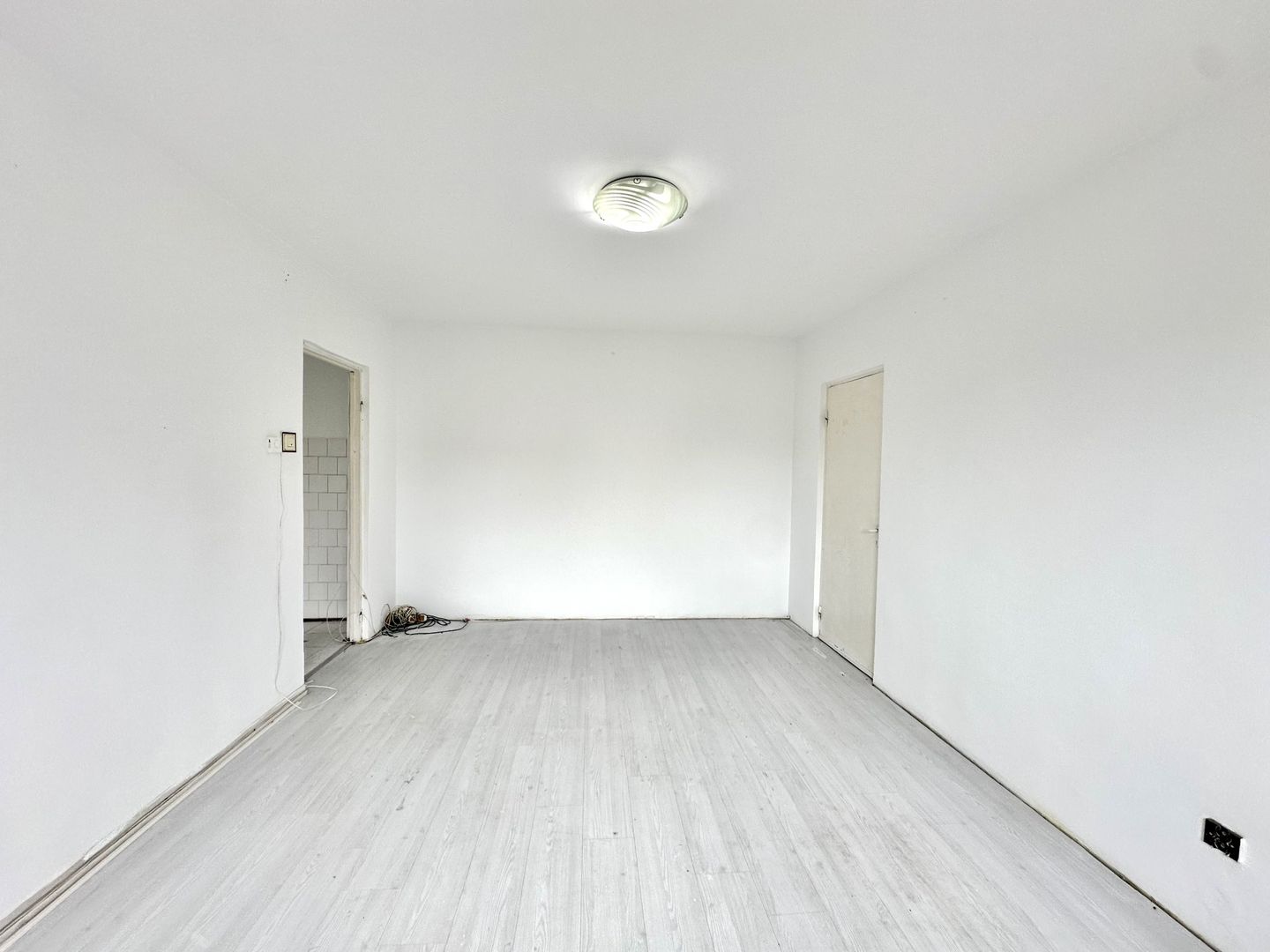Apartament 3 camere de vânzare – zona Florilor, Str. Mimozei - Poză 2