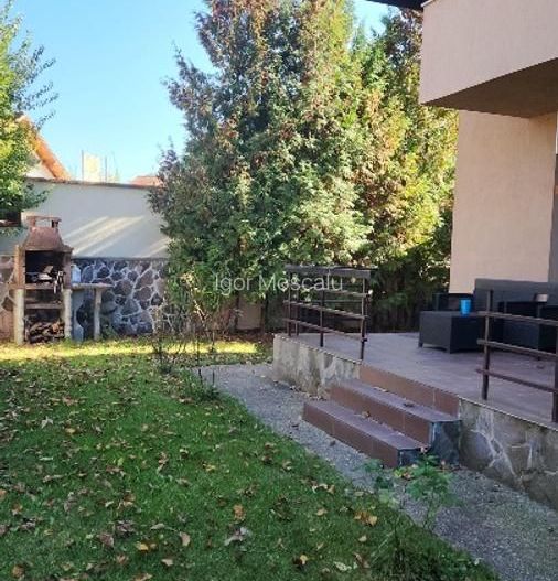 Cartierul Green Park Villas casa cu 3 dormitoare 1300 euro neg - Poză 3