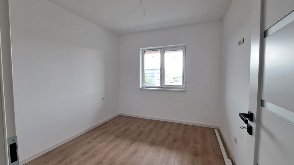 Apartament 3 camere, 2 bai, balcon mare - Sibiu - Poză 15