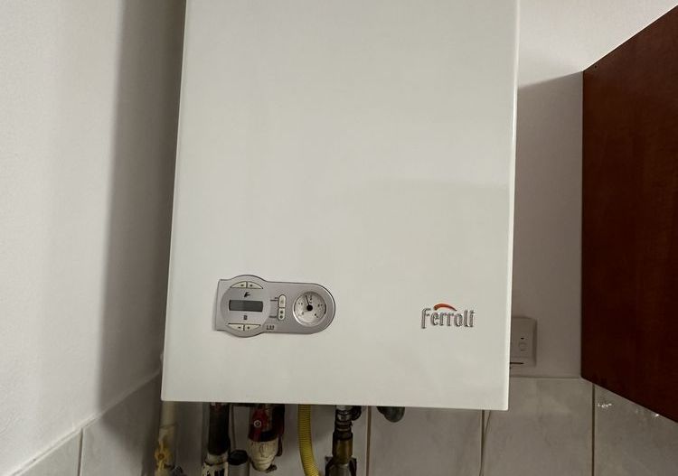 ageuropa.ro vinde apartament cu 2 camere în zona ultracentrala. - Poză 7