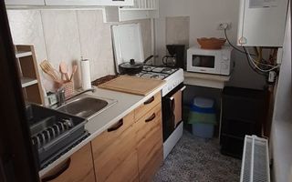 Apartament la casa  in Orasul de Jos în Sibiu Vanzare I inchiriere - Poză 3