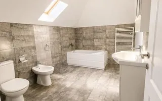 Casă P+M în Săcălaz | 6 camere | 3 băi | 213 mp construiți | - Poză 13