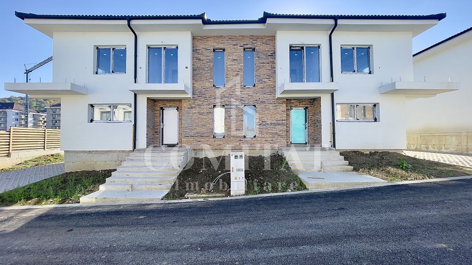 Casă cuplată zona străzii Cătanelor - Poză 1