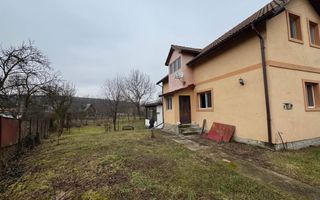 Casă cu suflet, într-o oază de liniște din zona Porumbacu, Sărata - Poză 1
