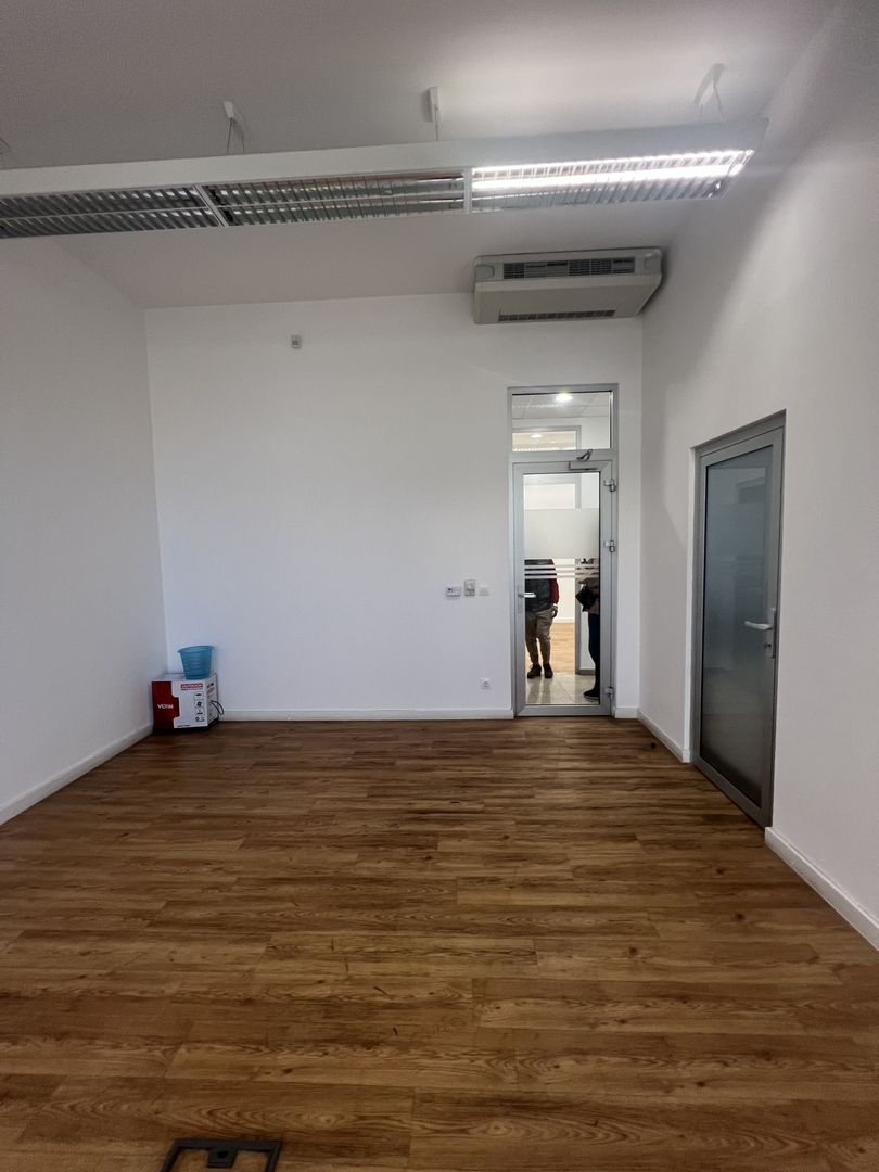 Birouri zona centrală - Poză 16